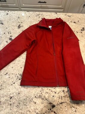 Columbia Women’s Red Zippered Softshell Jacket